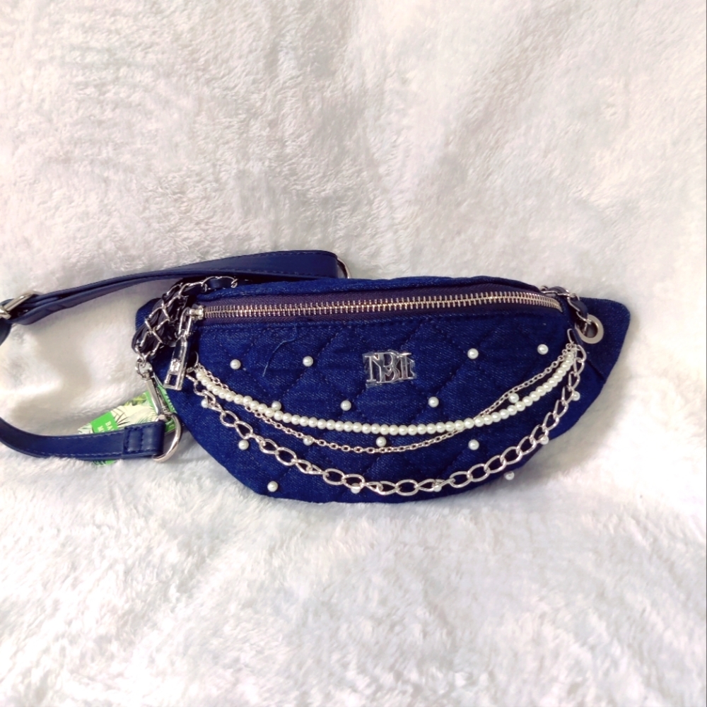 Badgley Mischka Fanny Bag - Picture 3 of 3